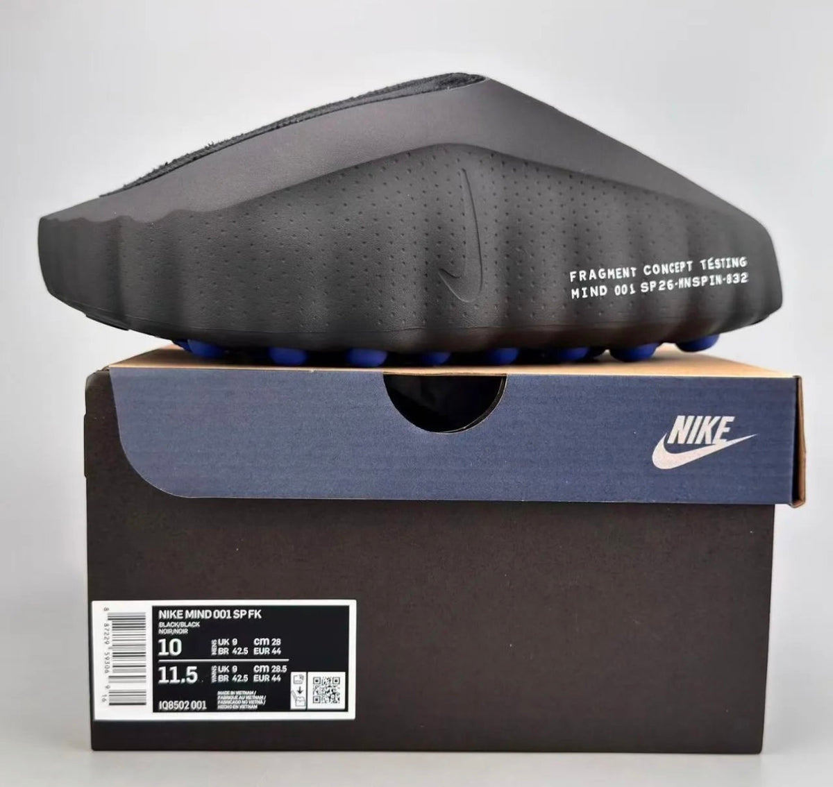 Nike Mind 001