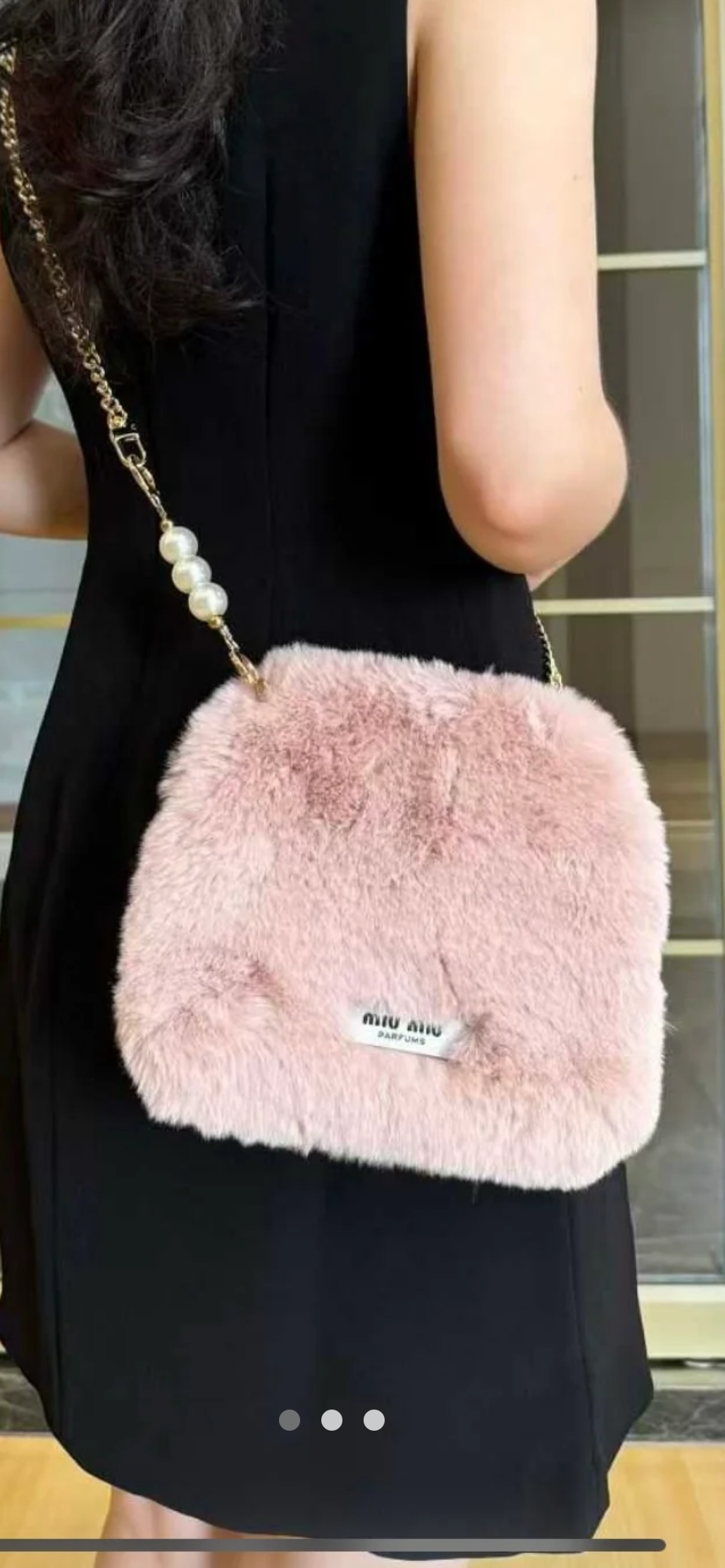 Pink fuzzy pearl chain chain crossbody