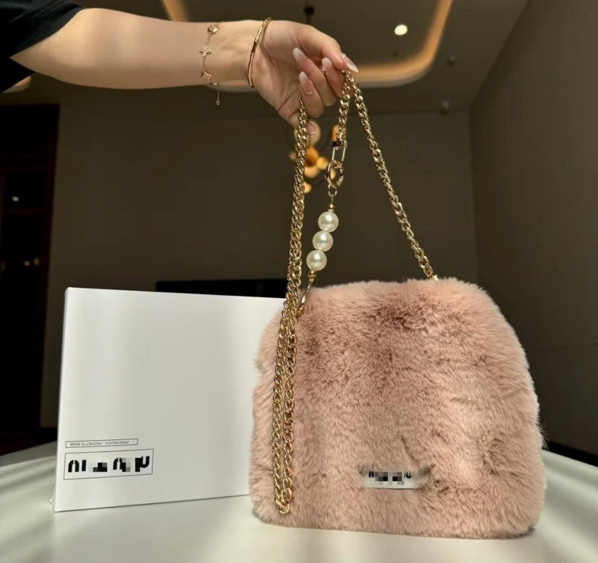 Pink fuzzy pearl chain chain crossbody