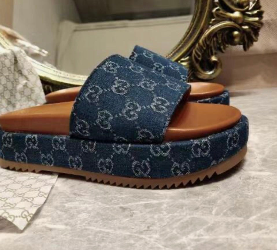 💙 Designer-Inspired Blue Monogram Slide Sandal